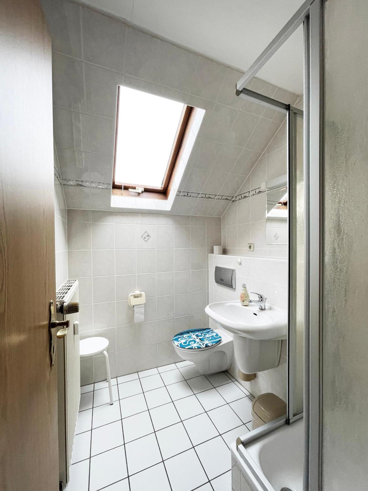 Vintage-wohnung Mit Wintergarten *