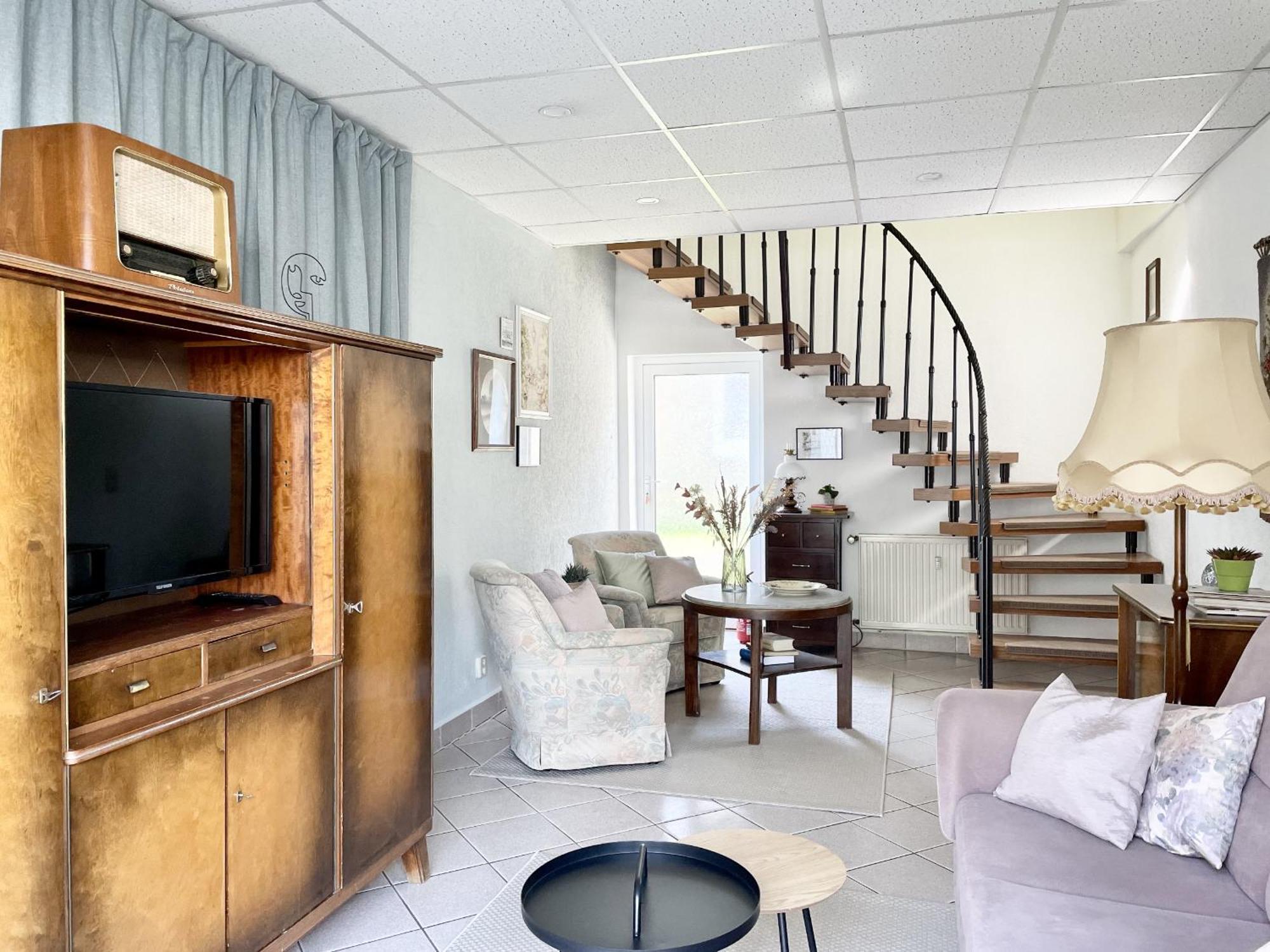 Vintage-wohnung Mit Wintergarten Apartment *